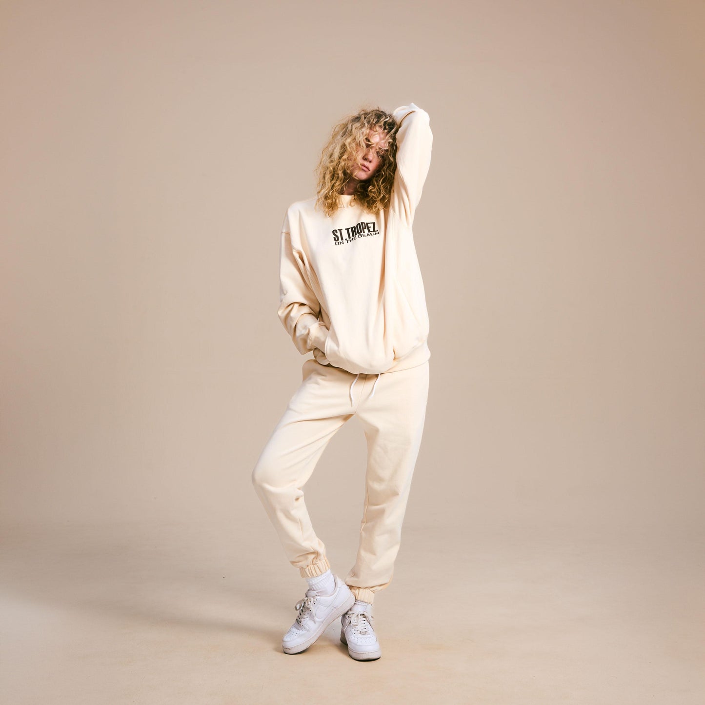 SWEAT PANTS